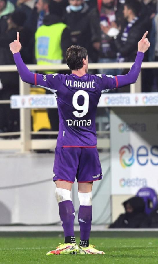 Dusan Vlahovic, la 'Joya' de la Fiorentina irrumpe con fuerza en el futbol europeo