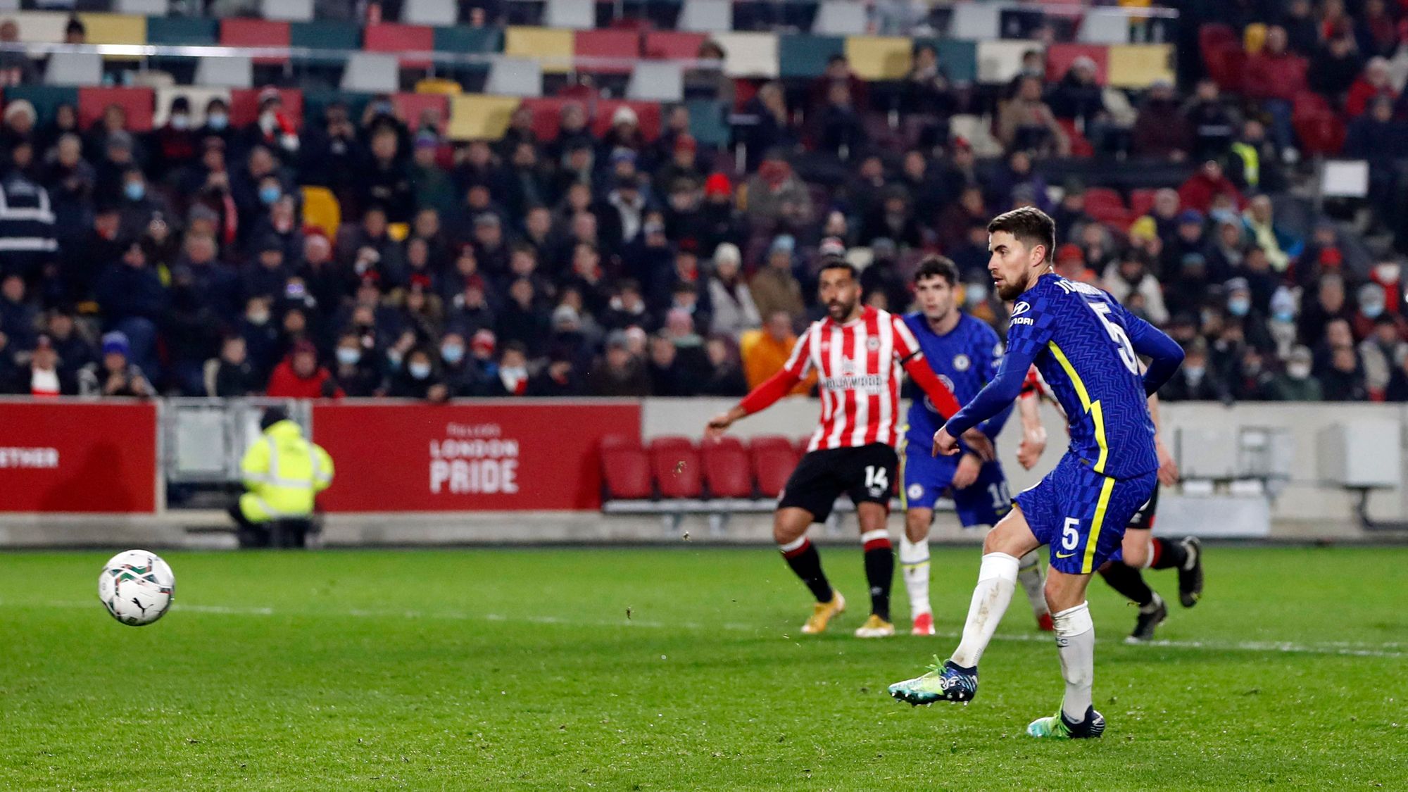 Chelsea sufrió de más para llegar a la semifinal de la Carabao Cup