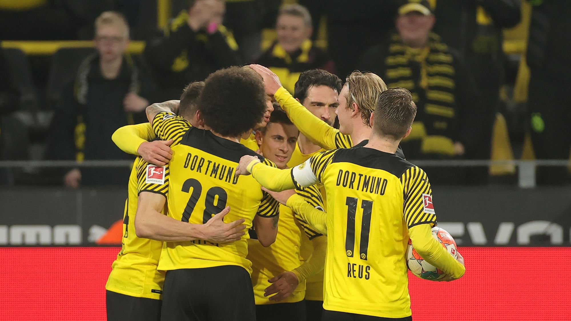 Borussia Dortmund gana y Erling Haaland se convierte en histórico