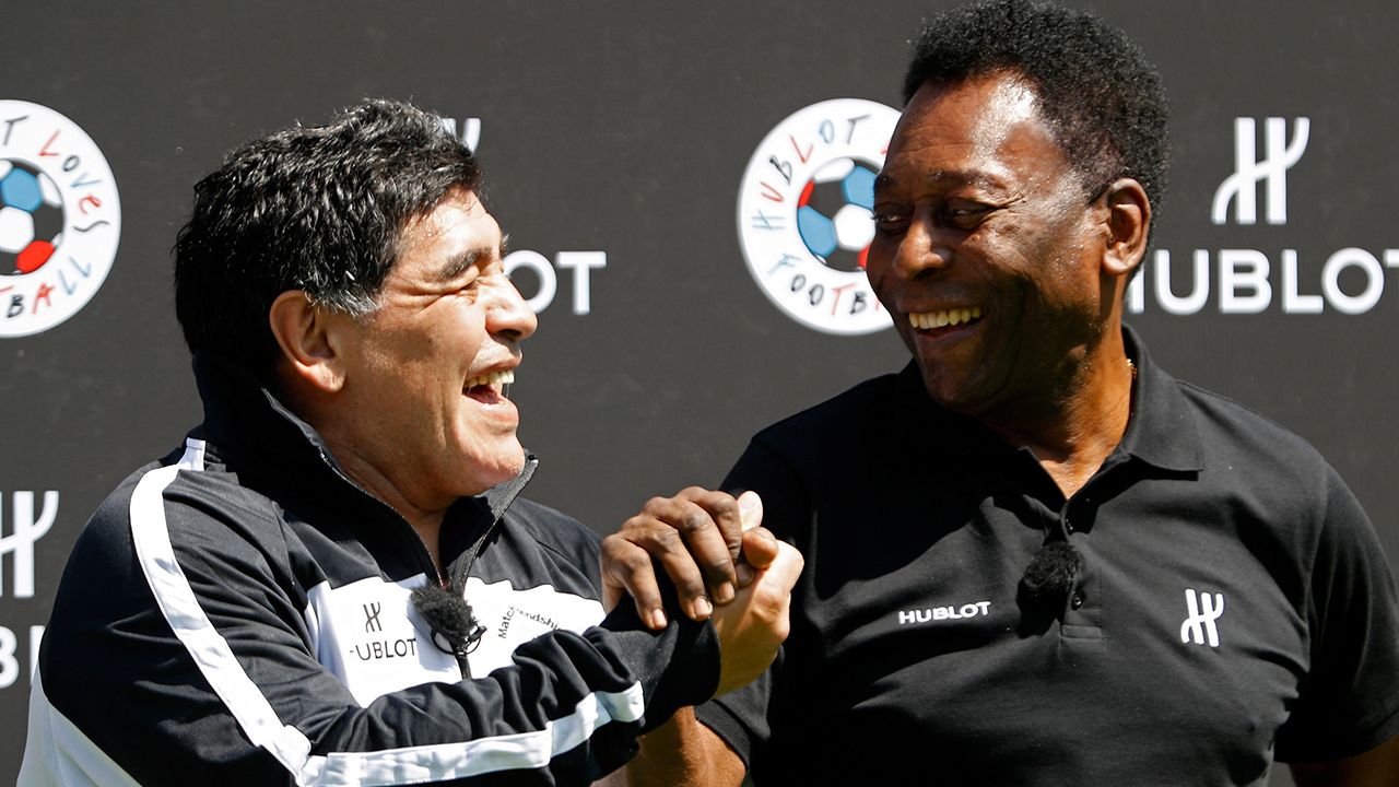 Aunque por momentos la relación se tornó tensa, Pelé y Diego Armando Maradona lograron entablar una amistad