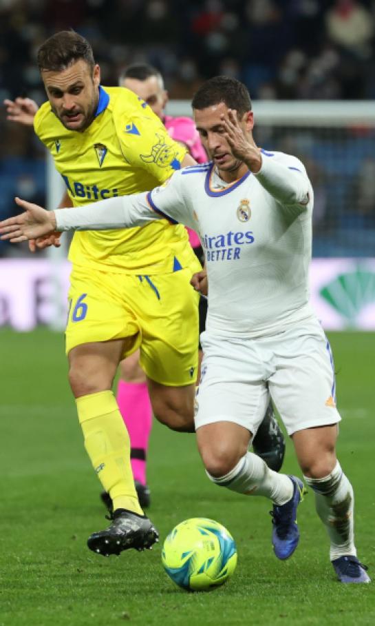 Eden Hazard no pudo brillar con Real Madrid ante Cádiz