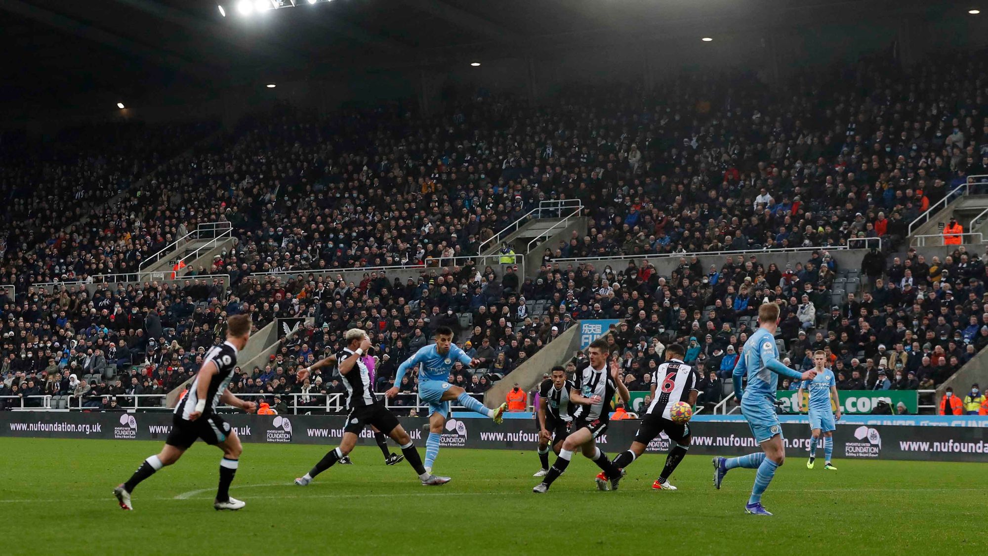 Manchester City no para y golea a domicilio al Newcastle