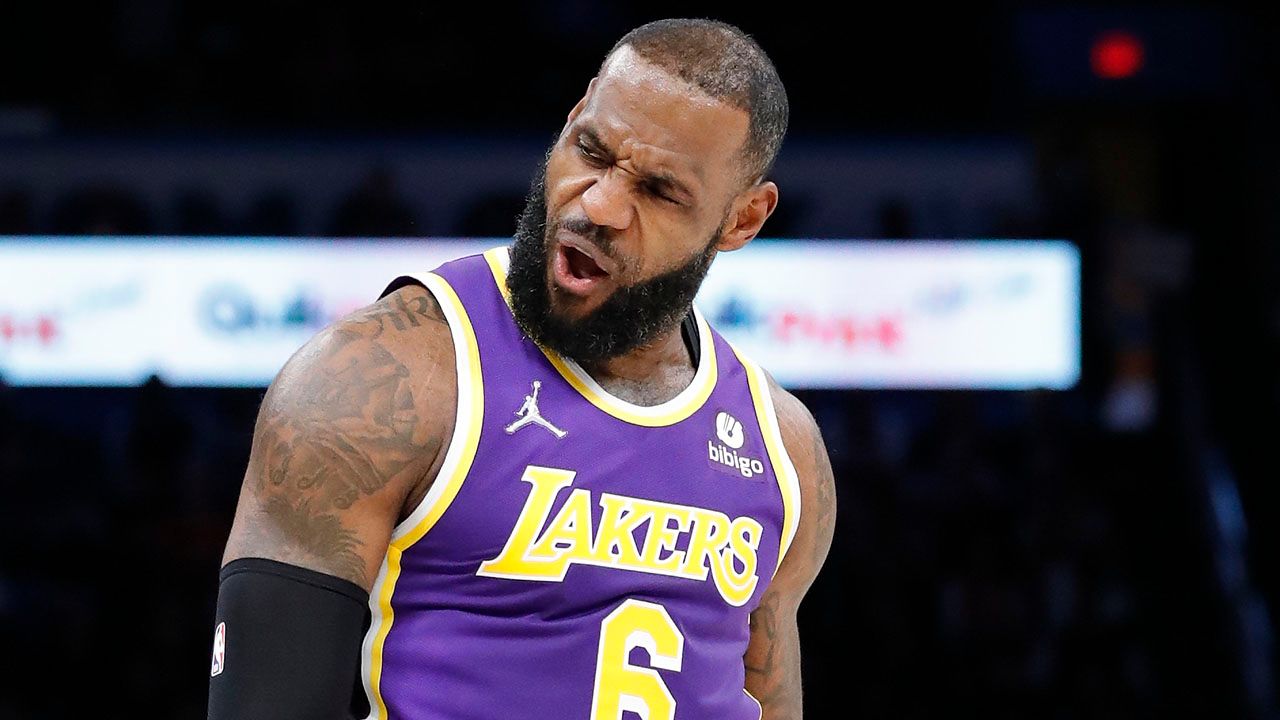 LeBron James está de regreso, ¿alcanzará para el repunte de los Lakers?