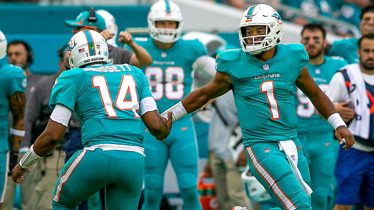 Los Miami Dolphins tuvieron una racha de 7 derrotas y ya tienen una de 7 victorias y están cerca de playoffs Los Miami Dolphins tuvieron una racha de 7 derrotas y ya tienen una de 7 victorias y están cerca de playoffs