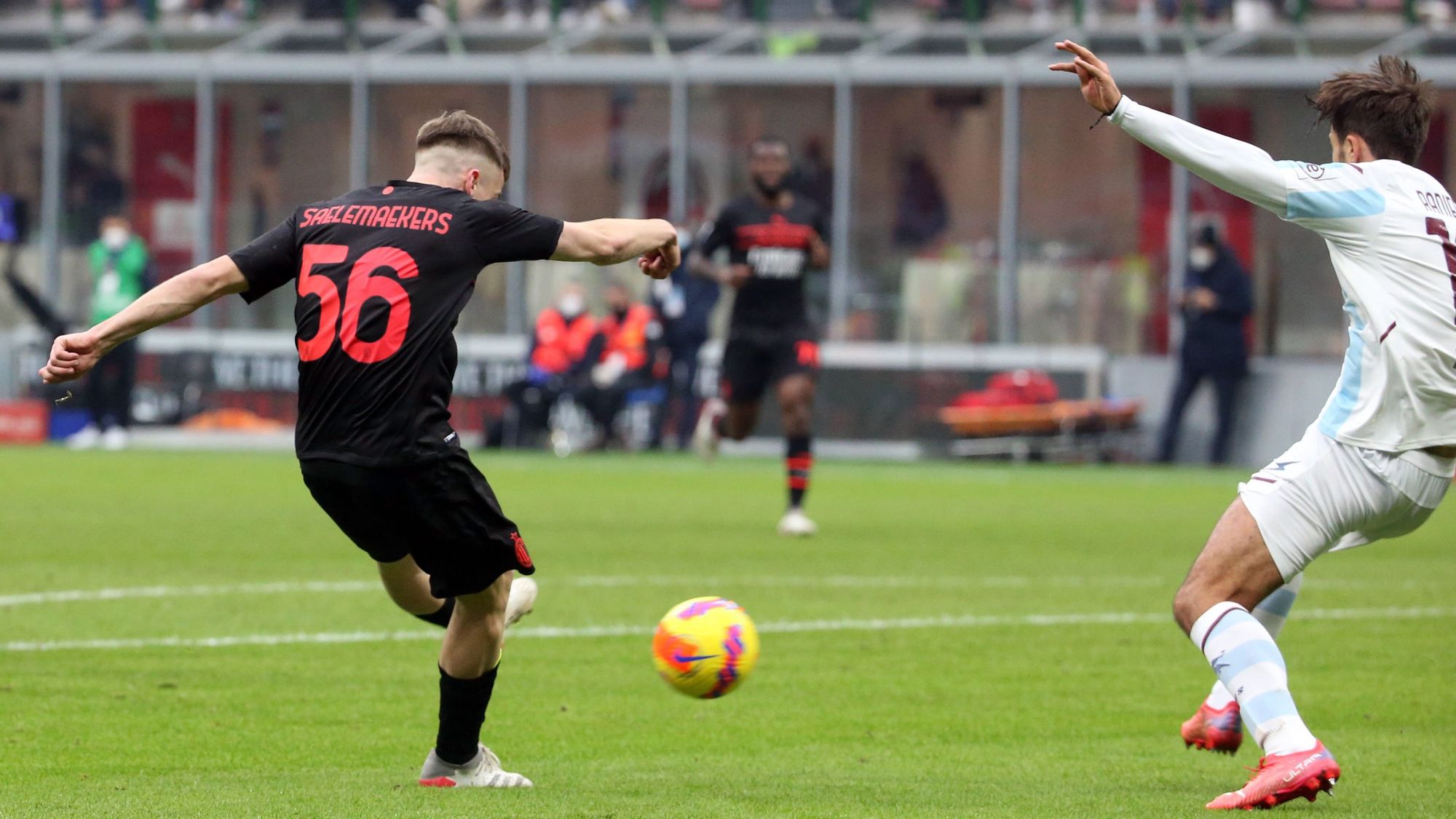 Milan vence a Salernitana y presiona a Napoli para recuperar el liderato de la Serie A