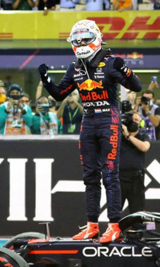 Max Verstappen, nuevo campeón del mundo en la carrera más emocionante