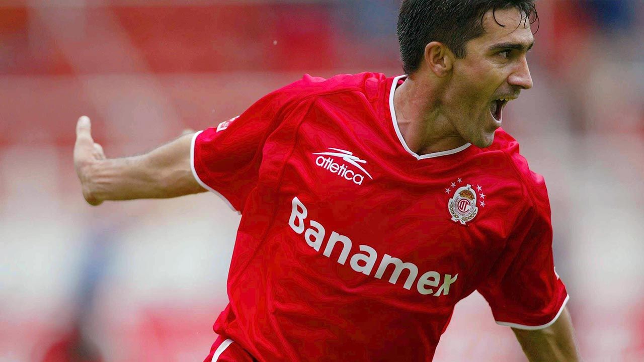 Apertura 2002: Toluca remontó a Morelia (4-2 global)