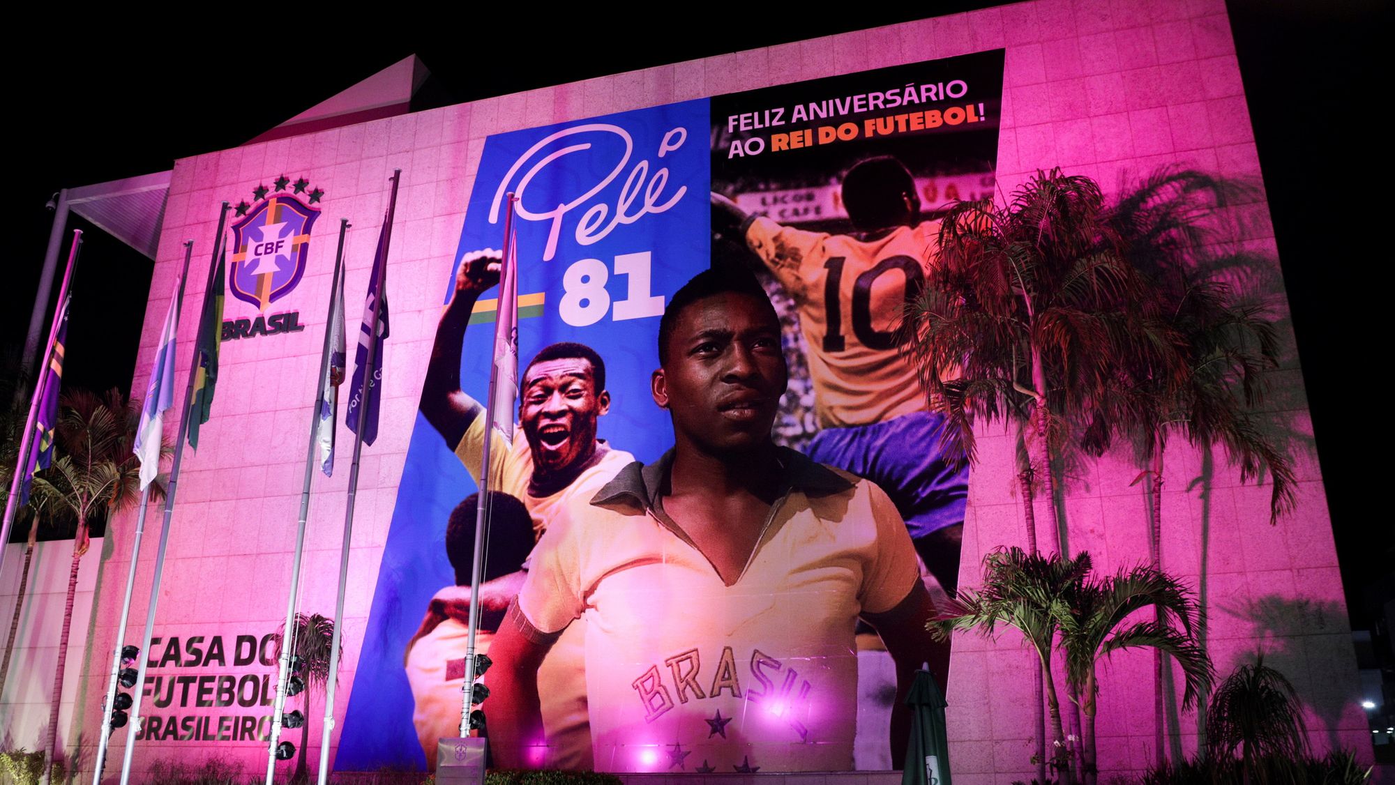 La Confederación Brasileña de Futbol rindiendo homenaje a Edson Arantes en su cumpleaños 81