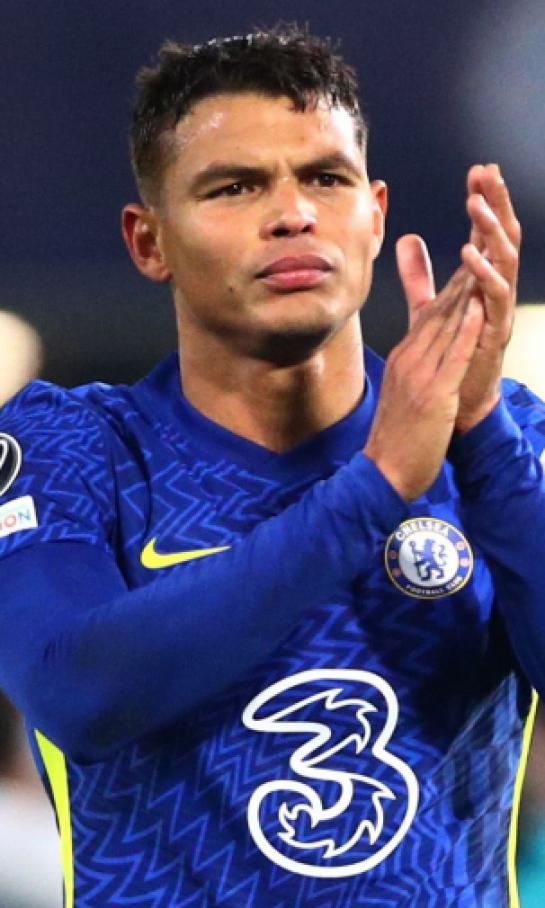 Chelsea renueva a Thiago Silva hasta 2023