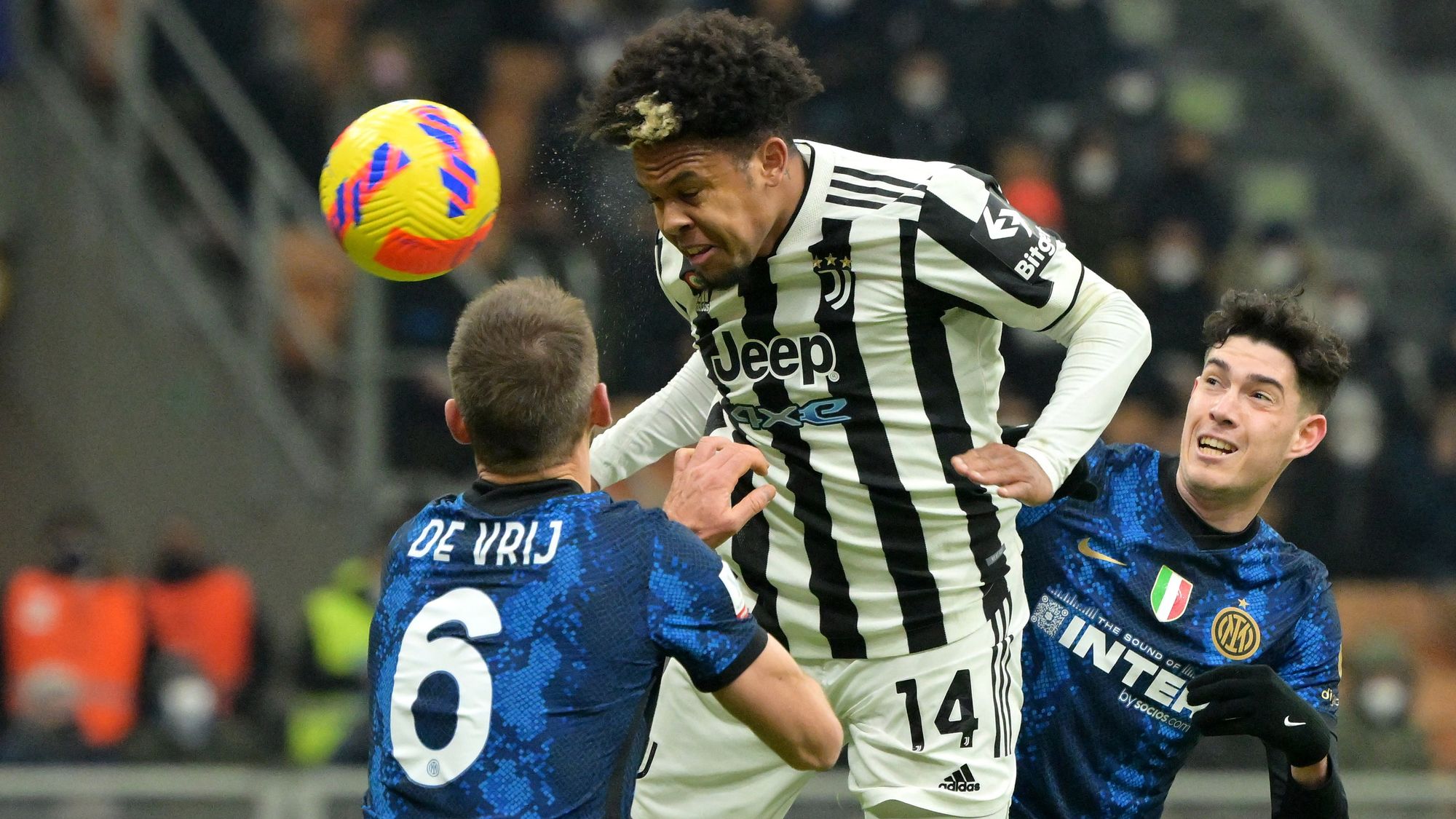 Intercambio de golpes entre Inter y Juventus en la Supercopa de Italia