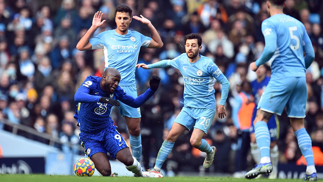 Un gol bastó para acercar al Manchester City al título