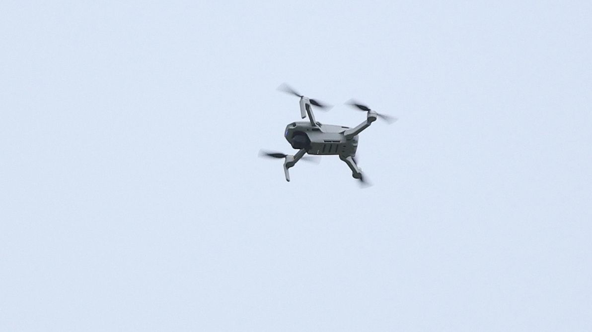Un dron suspende el duelo entre Brentford y Wolverhampton de la Premier League