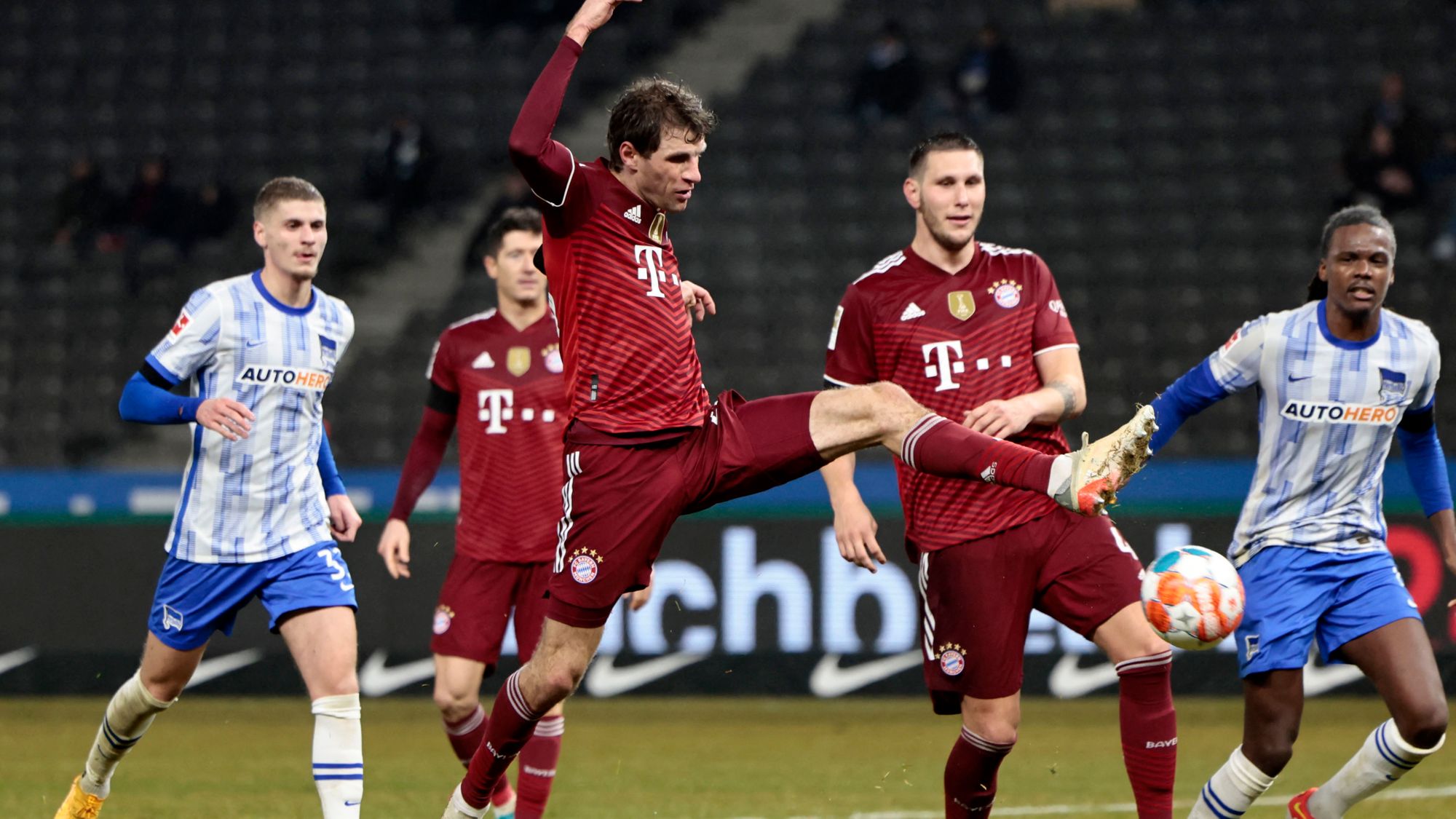 Bayern Munich derrotó a Hertha y blindó el liderato de la Bundesliga