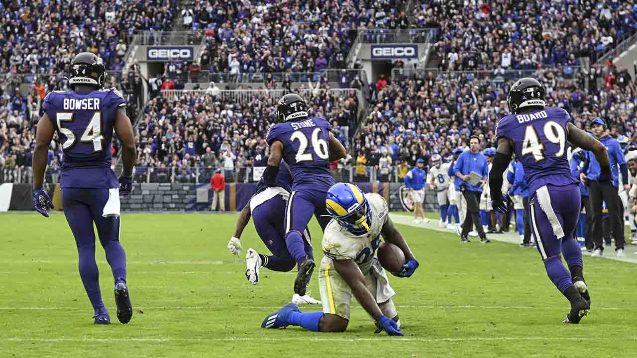El ataque terrestre de los Rams logró imponerse al final