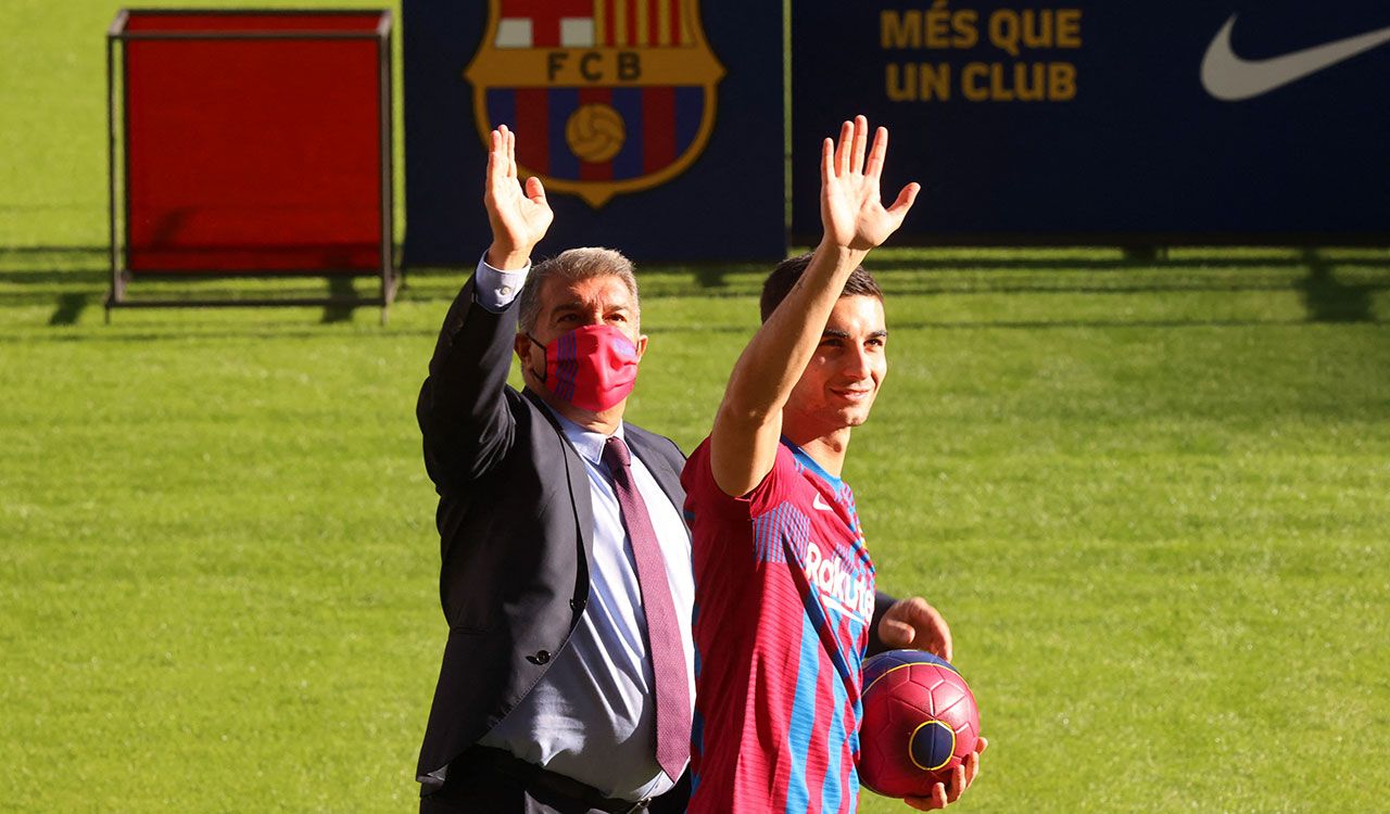El 'fiestión' de Ferrán Torres en Barcelona
