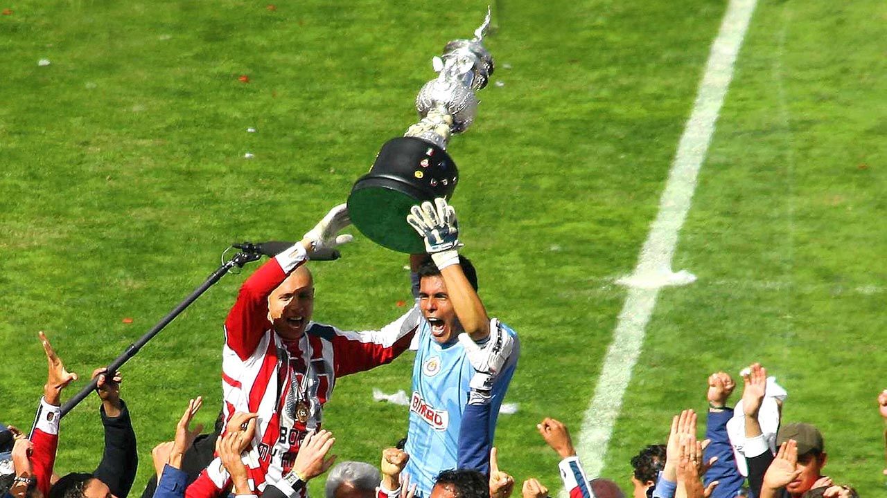 2006: Chivas, campeón de Apertura (venció a Toluca)