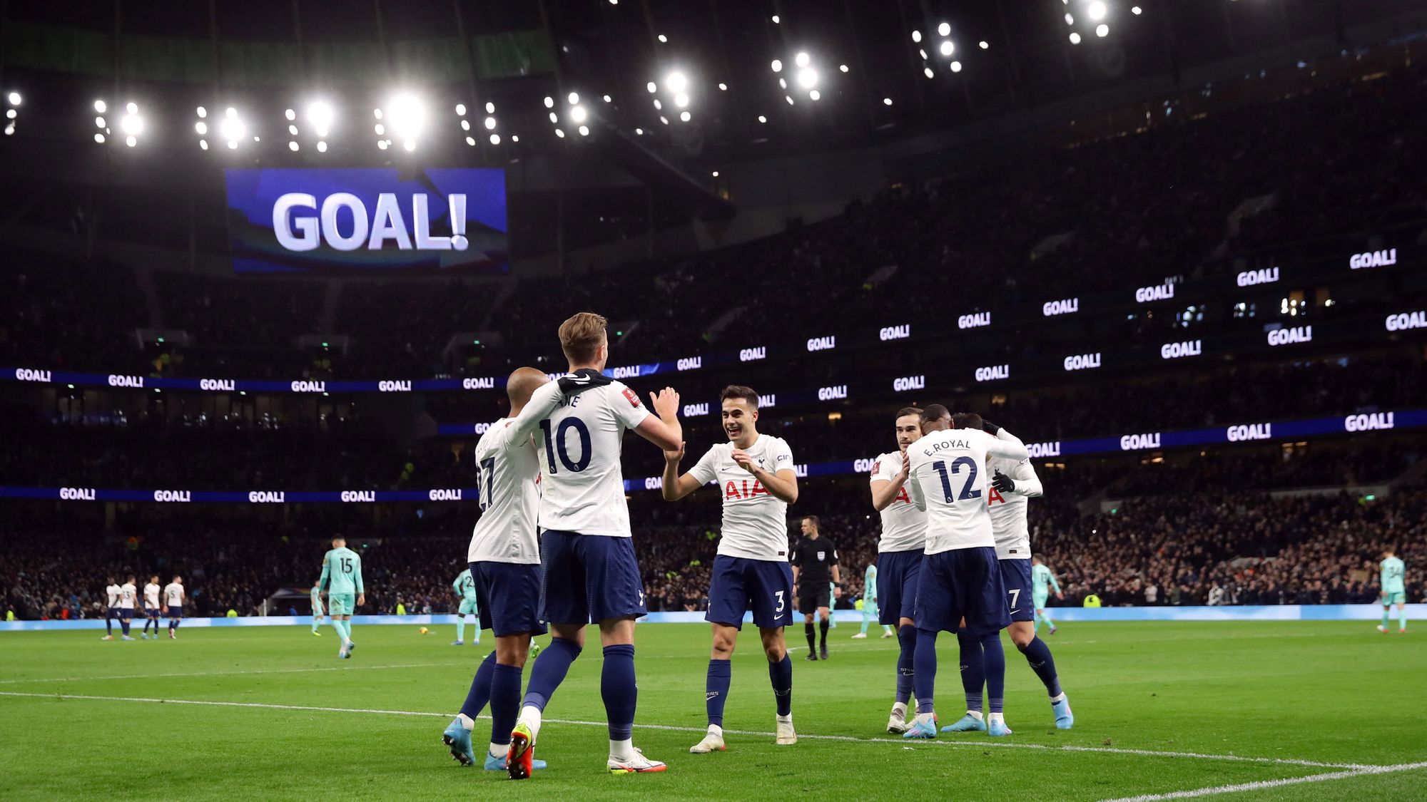 Tottenham pasó por encima de Brigthon y avanzó a la quinta ronda de la FA Cup