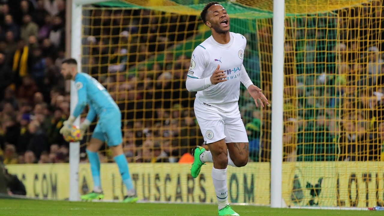 Hat-trick perfecto de Sterling ante Norwich, el City se adueña de la Premier League