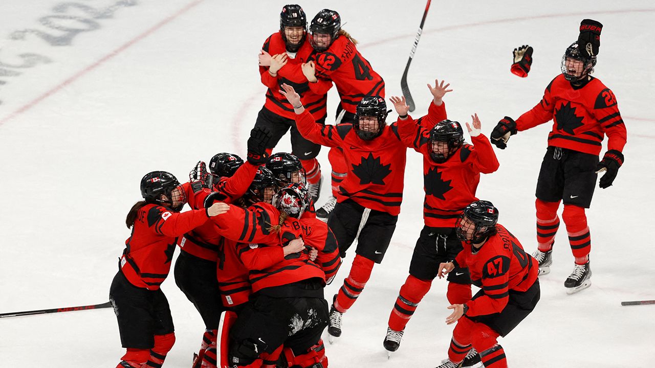 Equipo femenino de hockey sobre hielo
