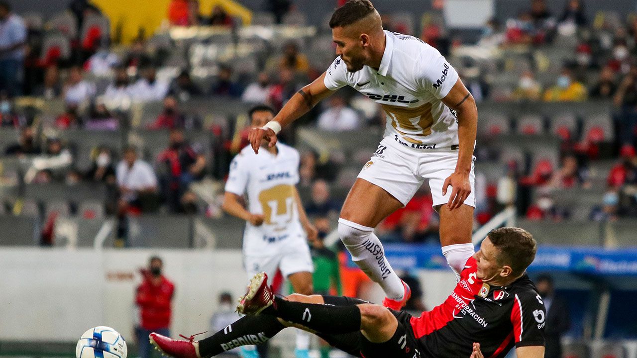 Pumas le puso un cerrojo al campeón y le funcionó