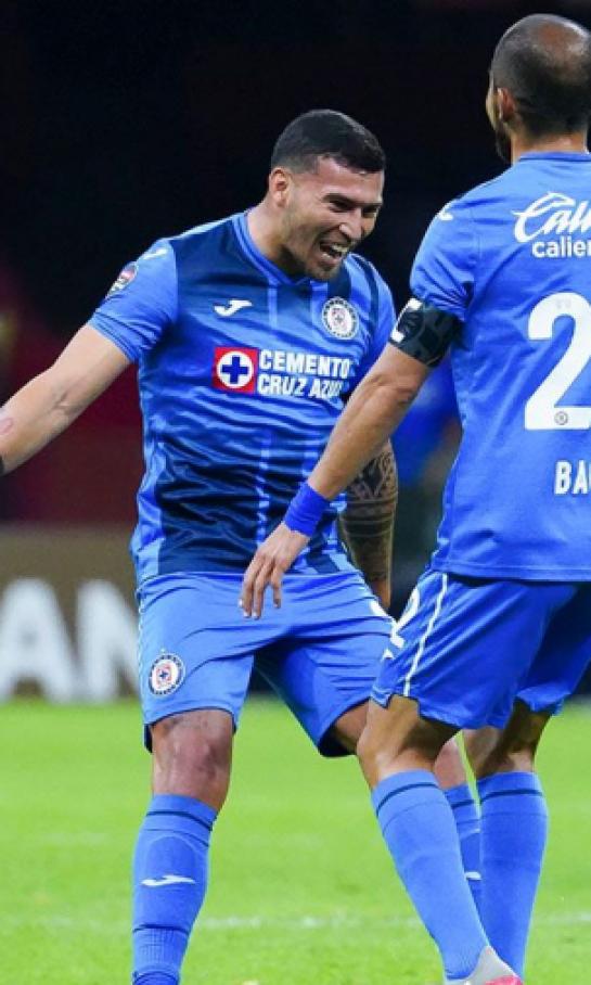 Casi 'caminando', Cruz Azul avanzó en CONCACAF