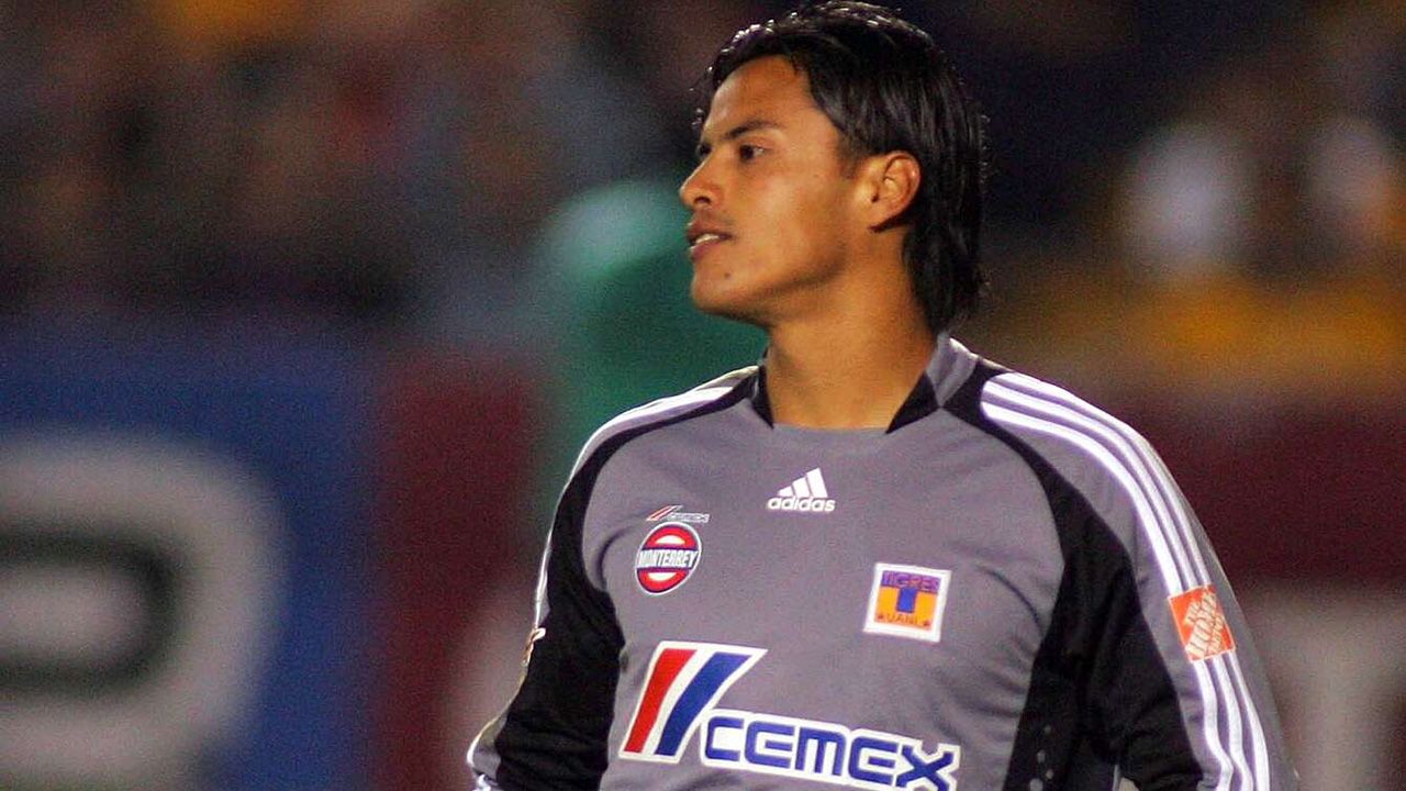 Alfredo Talavera (actualmente en Pumas): Canterano de Chivas, jugó en Tigres en 2008
