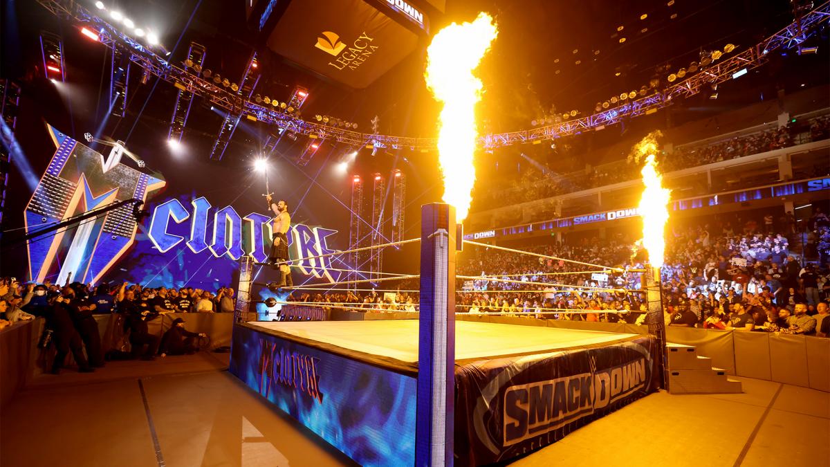 Revive las explosivas imágenes de un intenso SmackDown