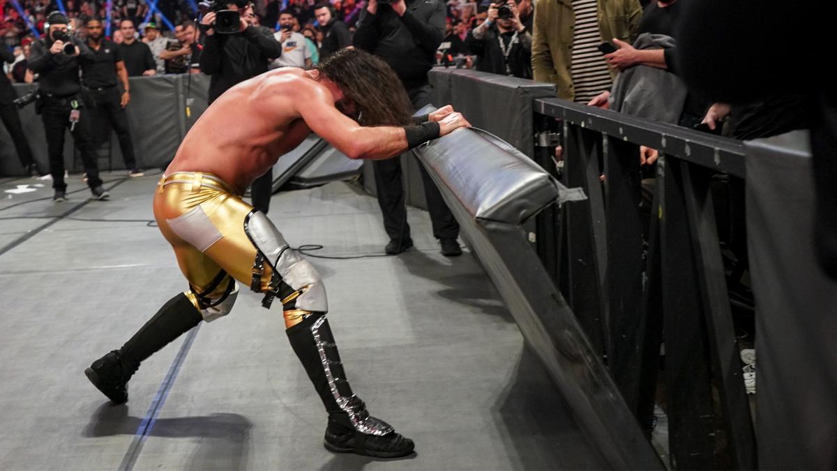 AJ Styles y Seth Rollins se dieron con todo en RAW