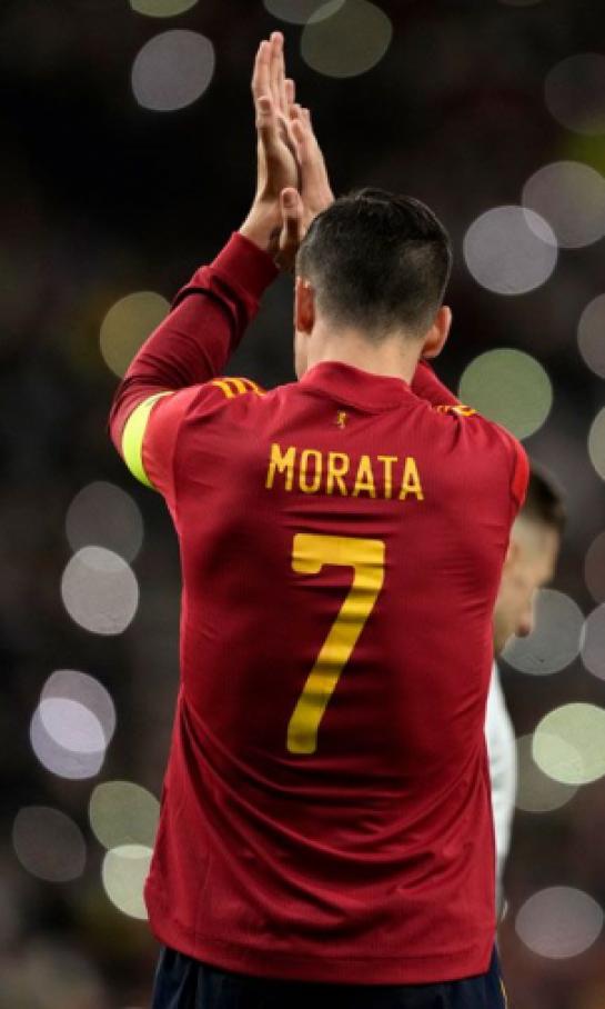 Álvaro Morata guardará para siempre su primer momento como capitán de España