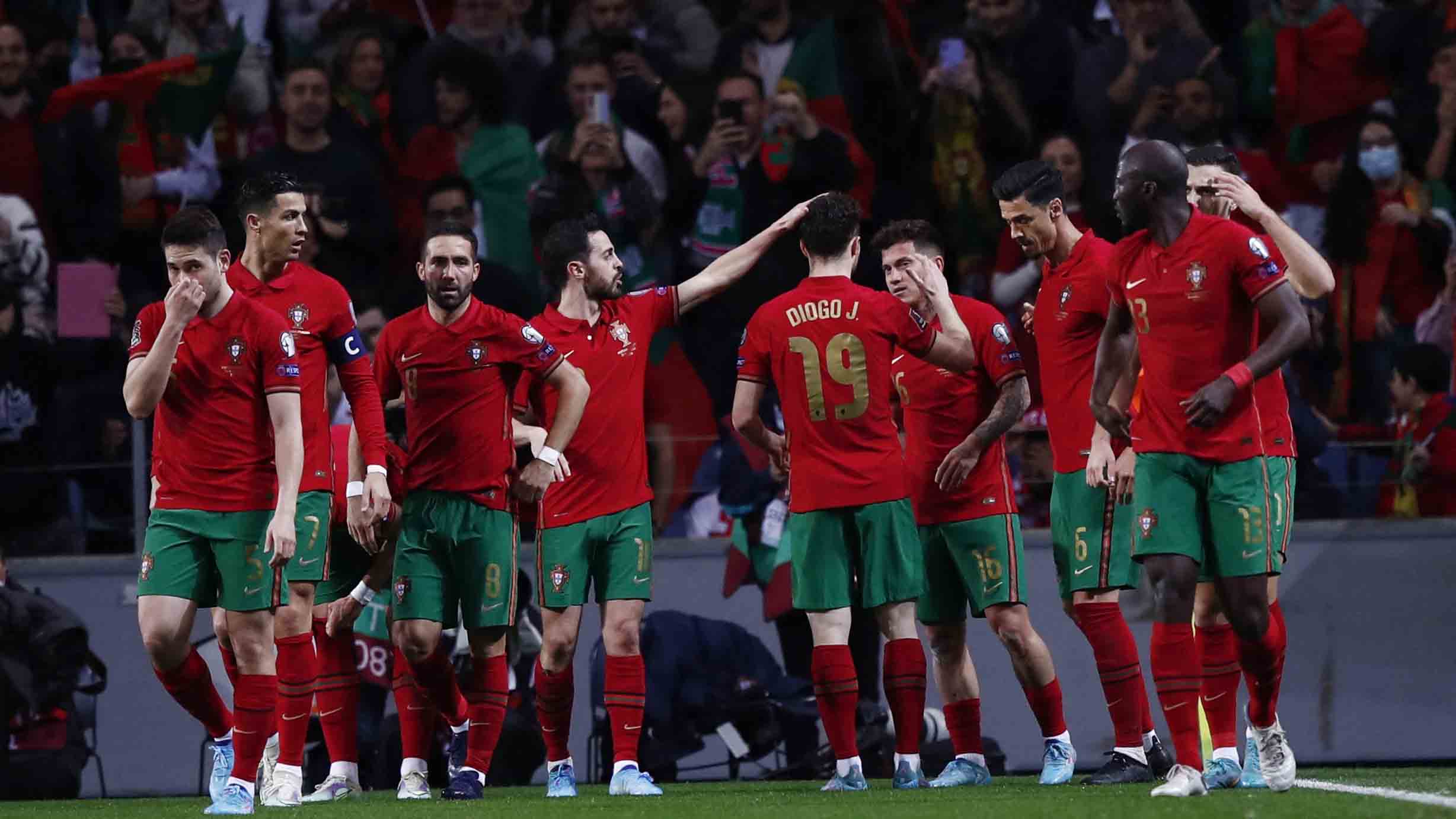 Portugal eliminó a Turquía tras un sufrido segundo tiempo