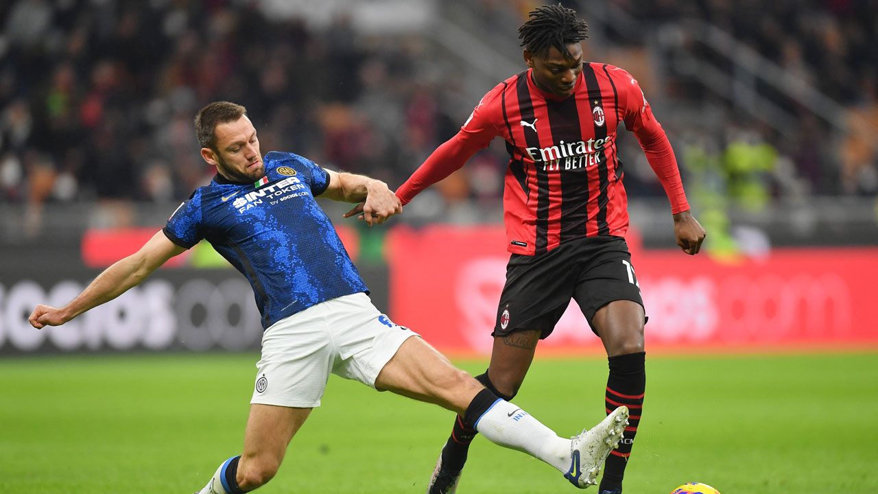 Milan e Inter definirán la final de la Coppa Italia en la vuelta