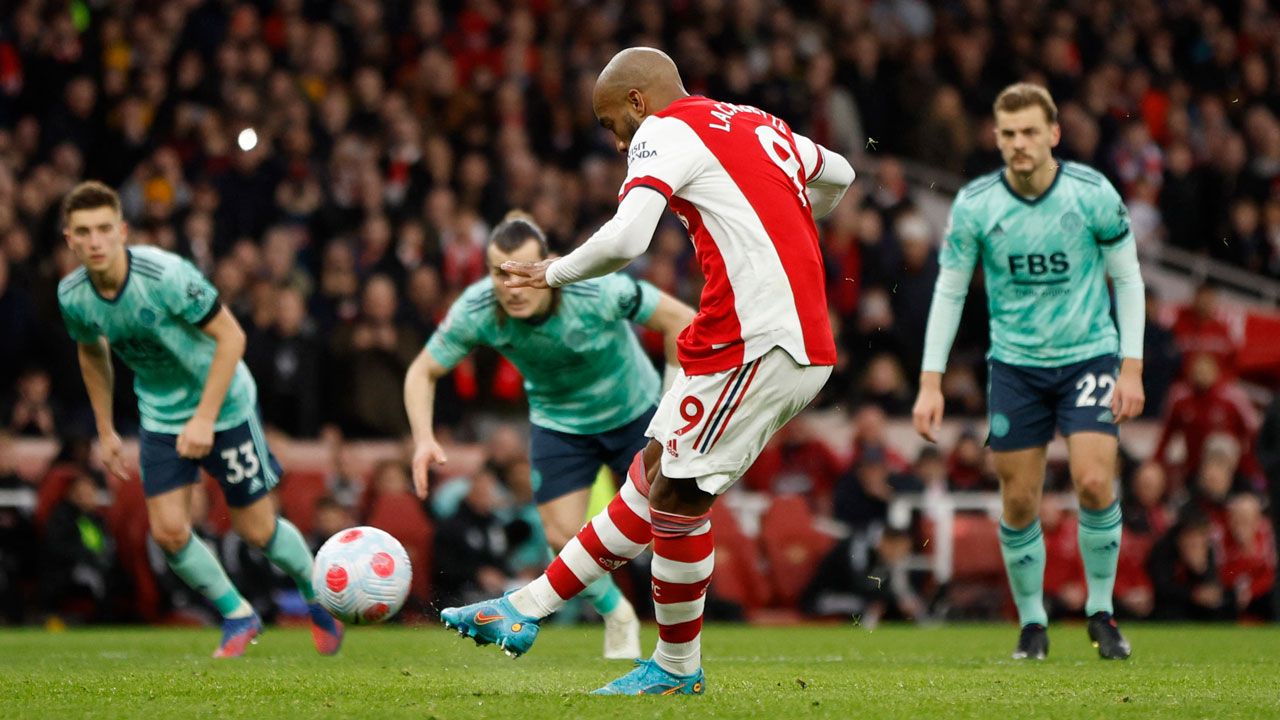 Arsenal responde al golpe de Manchester United en la Premier League