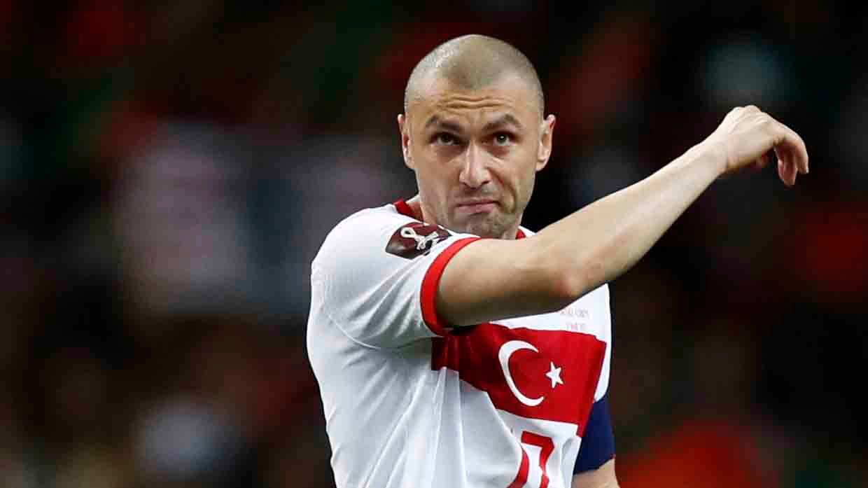 Sin embargo, en el complemento Turquía buscó volverse a meter en el partido y lo consiguió al 65 gracias a Burak Yilmaz. Los visitantes tuvieron el empate al 82 desde el manchón penal, pero el propio Yilmaz voló el esférico.