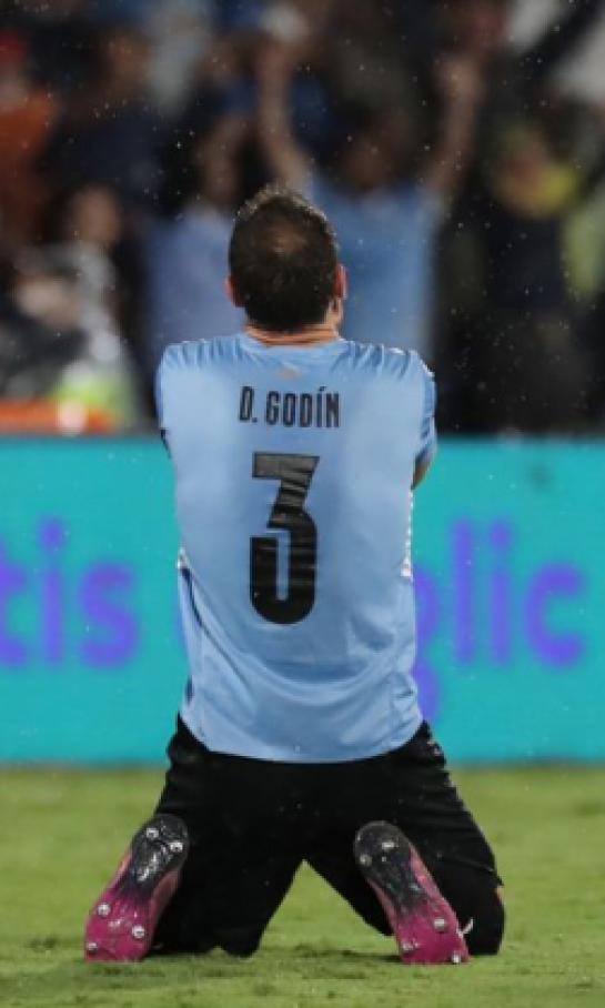 Uruguay va al Mundial y Perú a repechaje, en medio de polémica