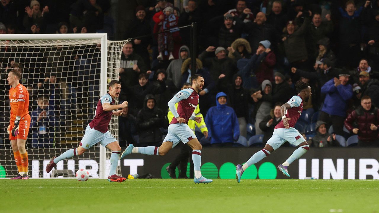 Everton sigue sumando derrotas en la Premier League y está a un paso del descenso