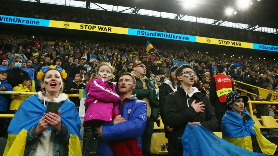 El resultado fue lo de menos en el juego por la paz entre Borussia Dortmund y Dinamo Kiev