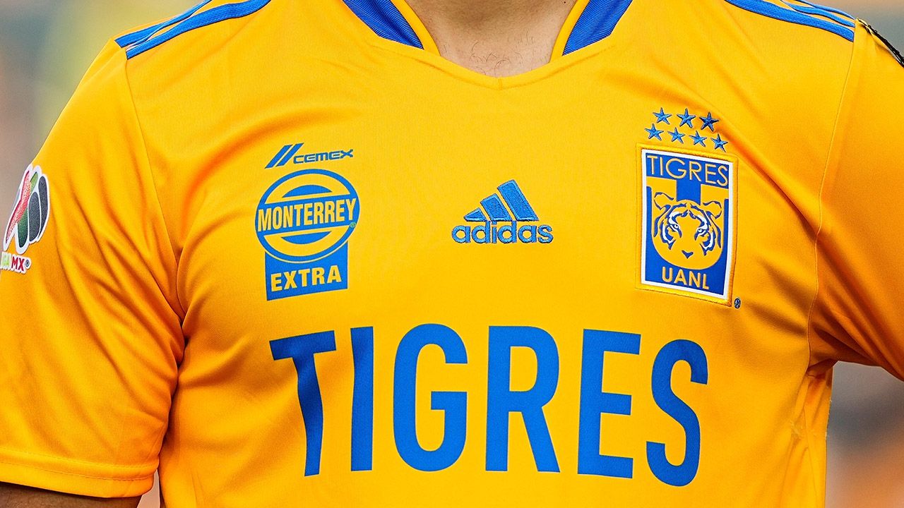 Tigres: 7 Ligas (las usa en la camiseta, pero no en su escudo oficial)