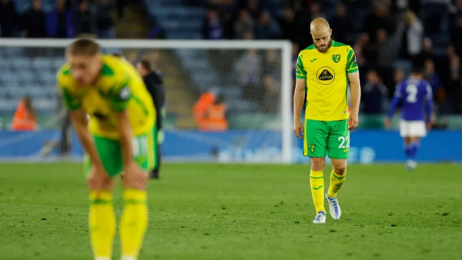 Premier League: Último lugar - Descendido - Norwich - 22 puntos  