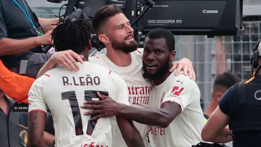 Un doblete de Olivier Giroud termina con la sequía de Milan en la Serie A