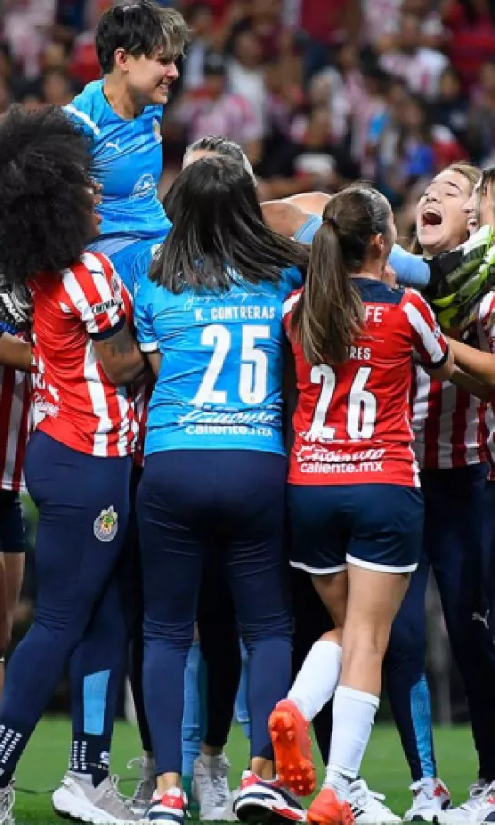 Chivas, indiscutibles monarcas de la Liga MX femenil