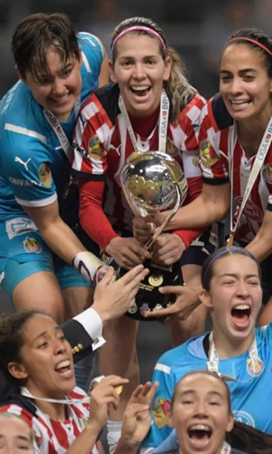 ¡Otra vez Blanca Félix! y Chivas es campeón de campeones femenil