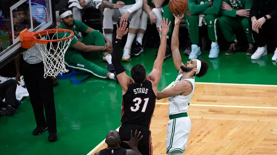 ¿Triunfo clave?, Miami ganó el tercero y ya tiene ventaja sobre Celtics