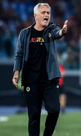 José Mourinho quiere comenzar a escribir la historia de la Conference League con la Roma