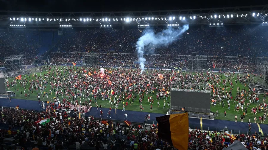 ¡Sucedió! La Roma gana su primer título europeo y así levantó la Conference League