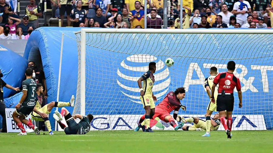 ¡América está muy cerca de semifinales! Ni el gol de chilena salva al Puebla