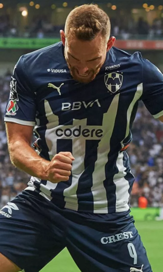 Vincent Janssen está encendido y marcó uno de sus mejores goles en la Liga MX
