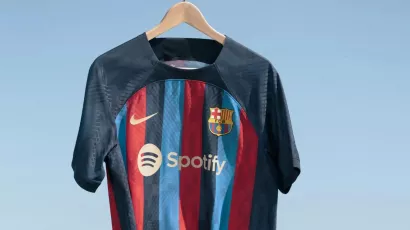Se cumplen 30 años de los Juegos Olímpicos de 1992 y el Barcelona se inspiró en aquel evento para presentar su camiseta de local de la temporada 2022/23.