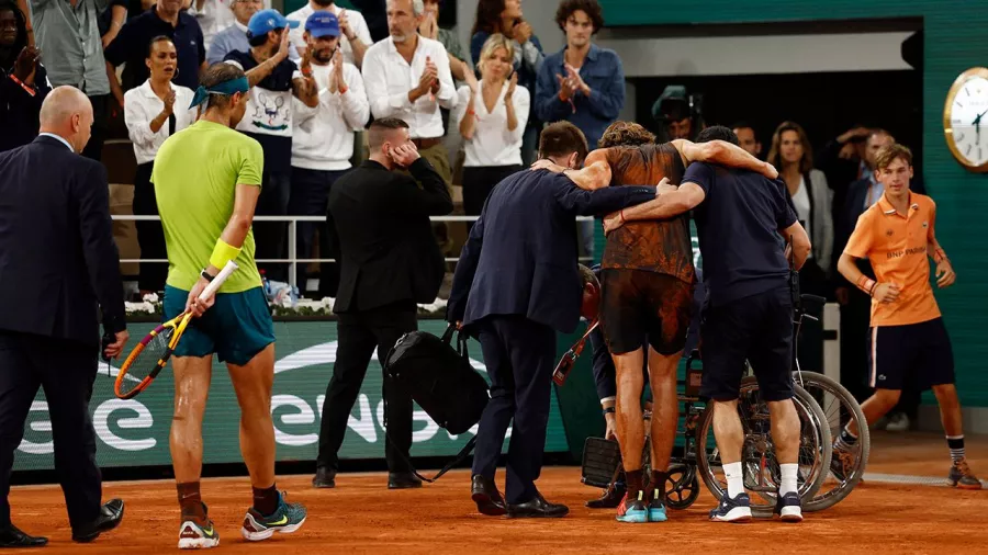 El drama de Alexander Zverev y el deportivismo de Rafael Nadal