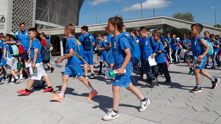 Los niños se adueñaron de la grada en el Hungría contra Inglaterra de la Nations League