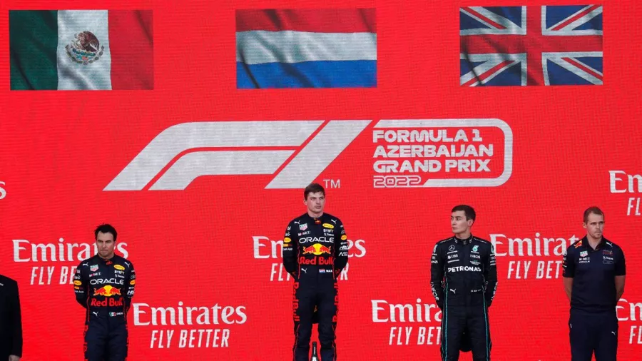 Max Verstappen y ‘Checo’ hicieron el 1-2 en el Gran Premio de Azerbaiyán